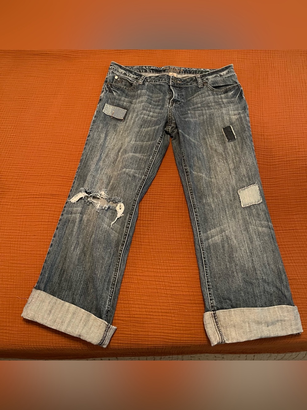 Arizona Jean Company Low-Rise Distressed Patchwork Cropped Jeans in Blue